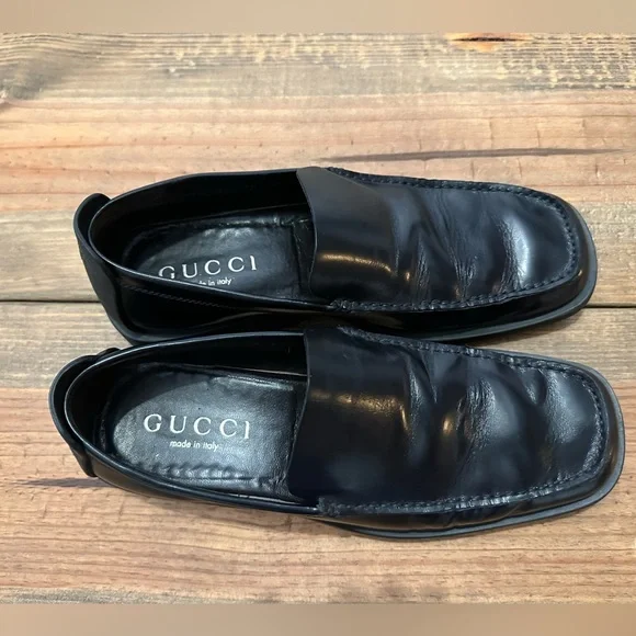 GUCCI Classic Leather LoafersSlip On Size 8 BLACK